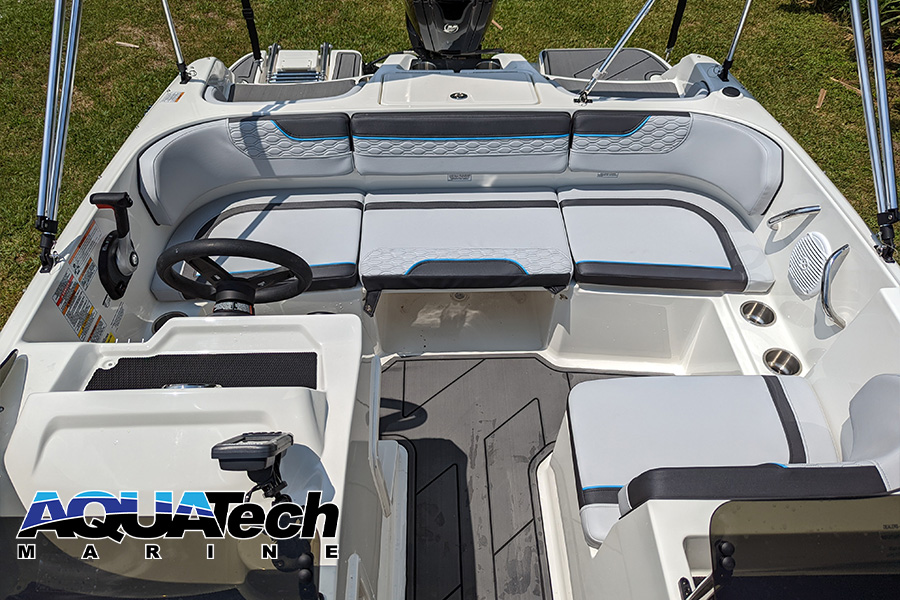 2023 Bayliner M17
