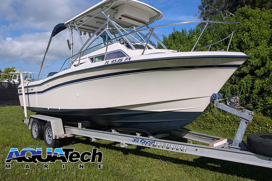 1995 Grady White 222 Seafarer Overnighter Boat