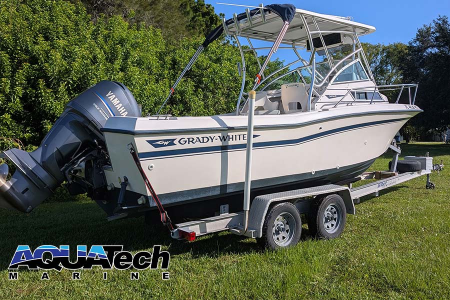 1995 Grady White 222 Seafarer Overnighter Boat
