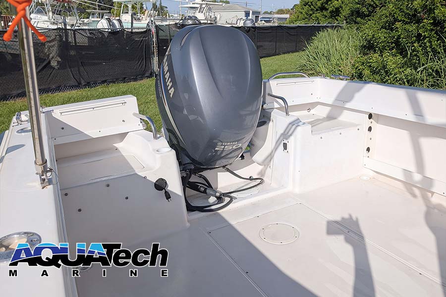 1995 Grady White 222 Seafarer Overnighter Boat