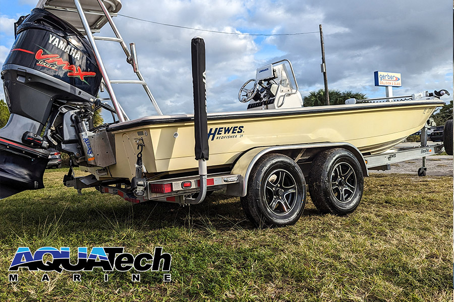 2005 Hewes Redfisher 21