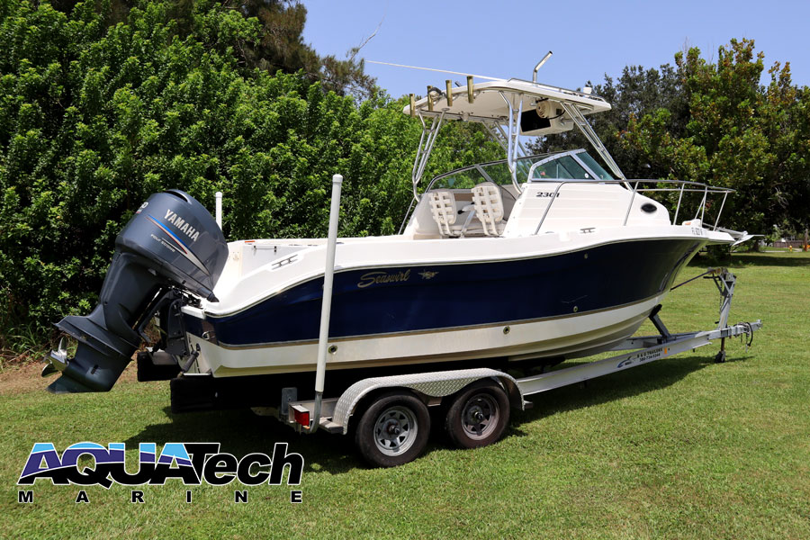 2005 Seaswirl Striper 2301 WA
