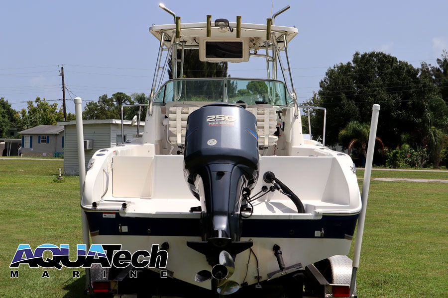 2005 Seaswirl Striper 2301 WA