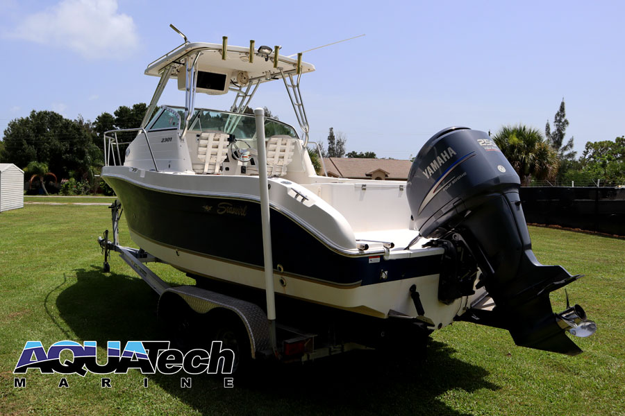 2005 Seaswirl Striper 2301 WA
