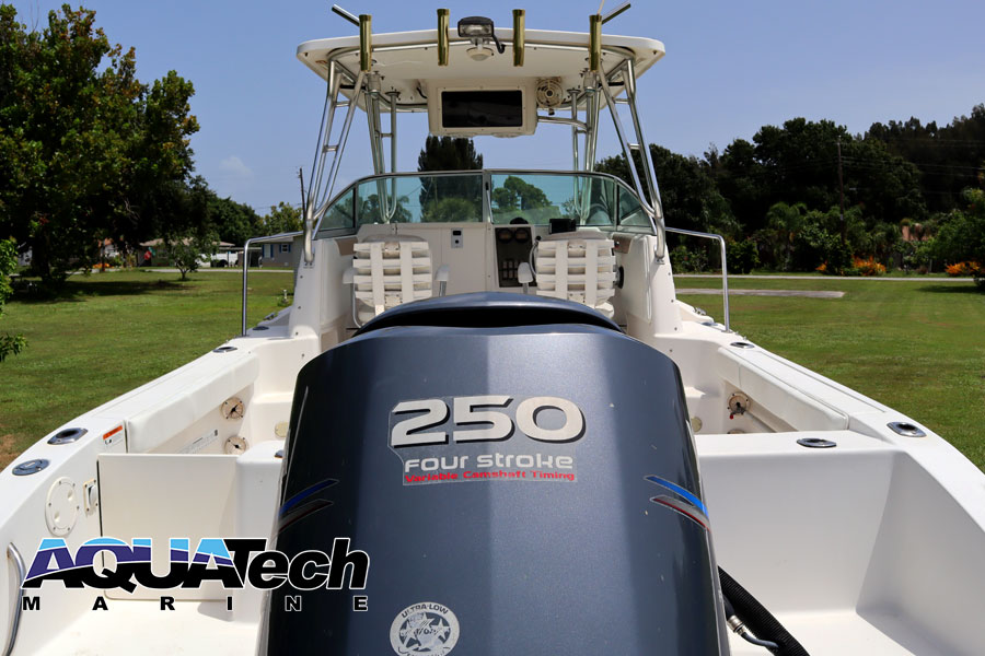 2005 Seaswirl Striper 2301 WA