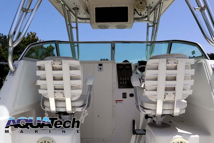 2005 Seaswirl Striper 2301 WA