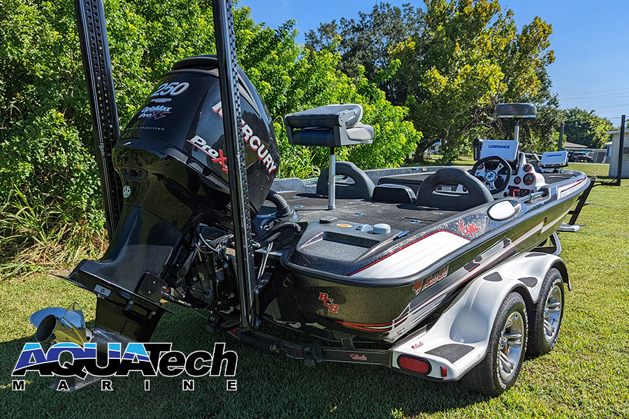 2011 Bass Cat Eyra Bass Boat
