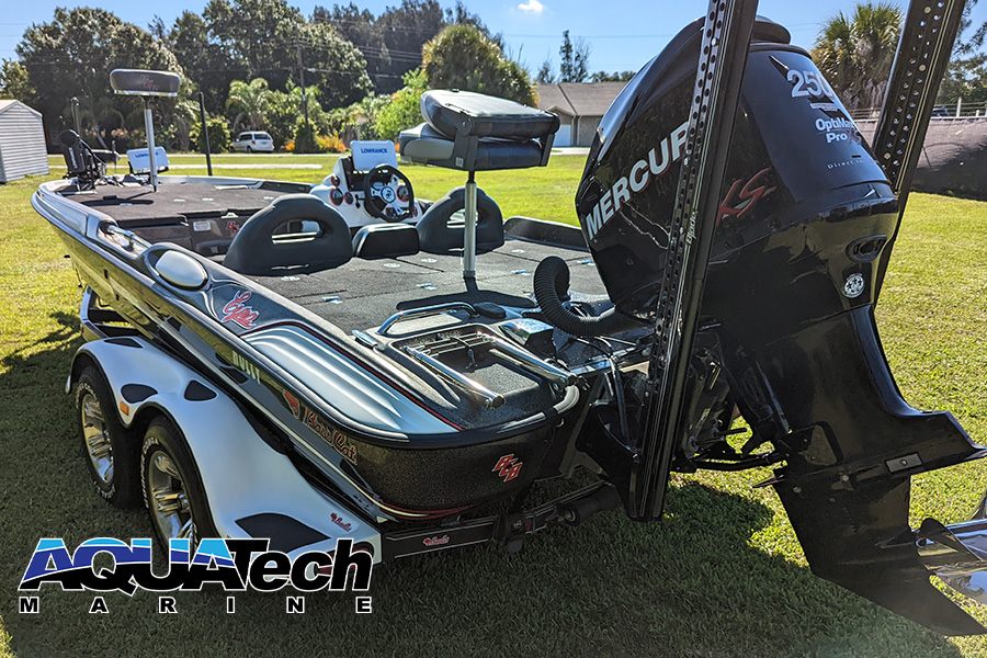 2011 Bass Cat Eyra Bass Boat