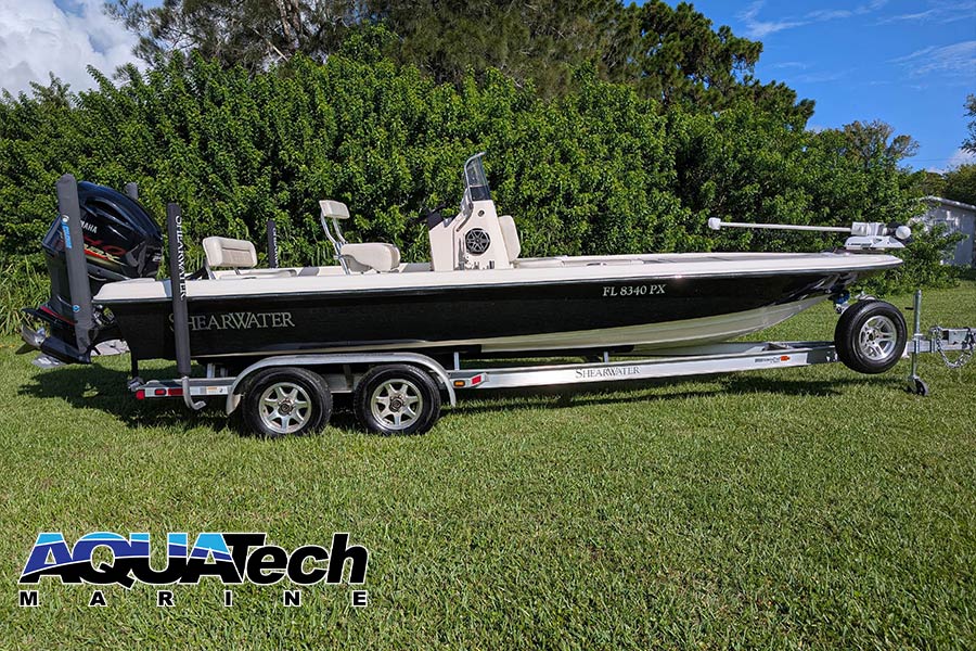 2014 ShearWater 23TE Bay Boat