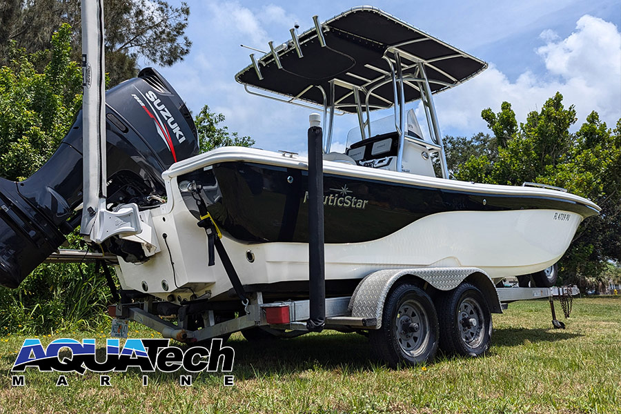 2015 NauticStar 210 Angler Center Console