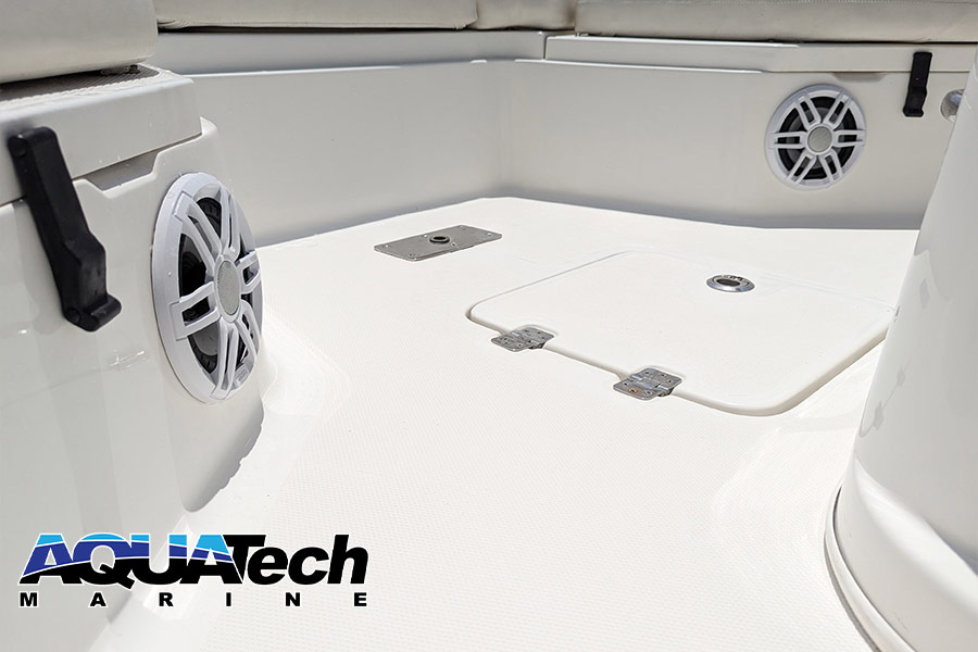 2015 NauticStar 210 Angler Center Console