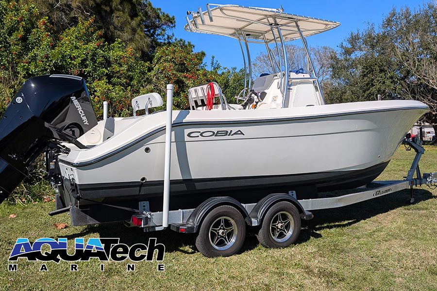 2019 Cobia 237 CC