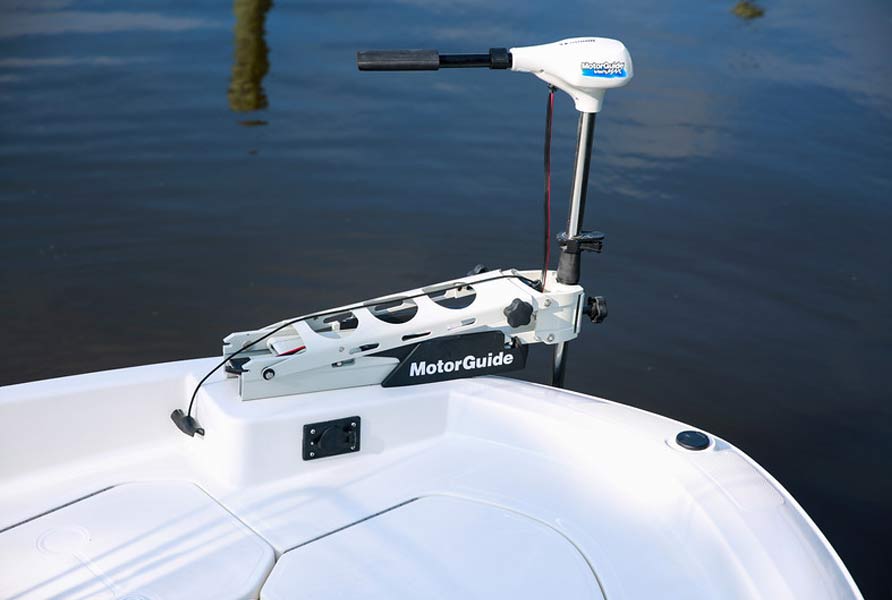 Bayliner Element F18 Center Consol Boat