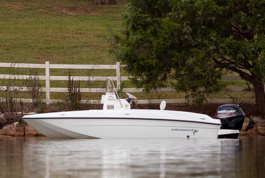 Bayliner Element F18 Center Consol Boat