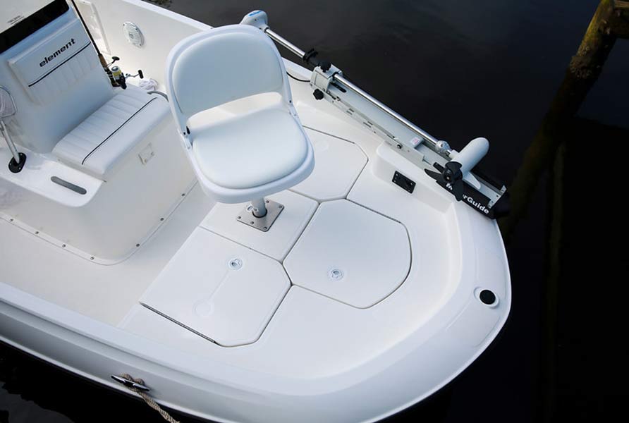 Bayliner Element F18 Center Consol Boat