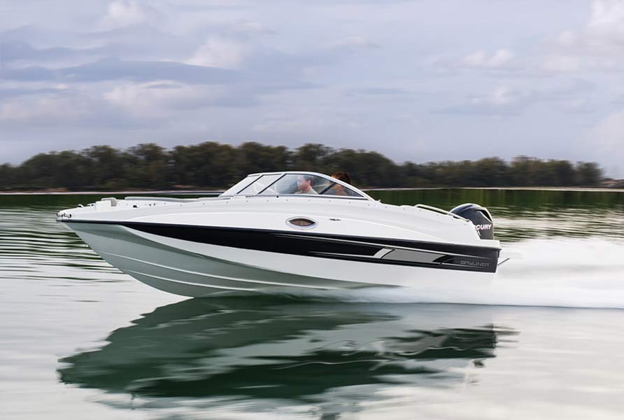 Bayliner 210 Deck Boat