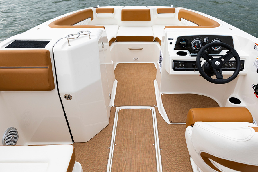 Bayliner dx2200 Deck Boat