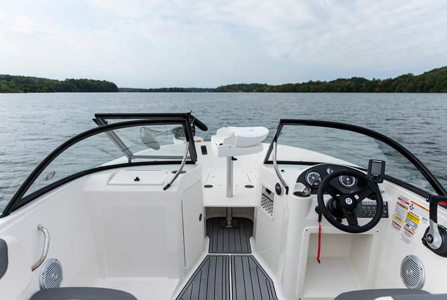 Bayliner Element E21 Deck Boat - Buy A New Bayliner Element E21 Today!