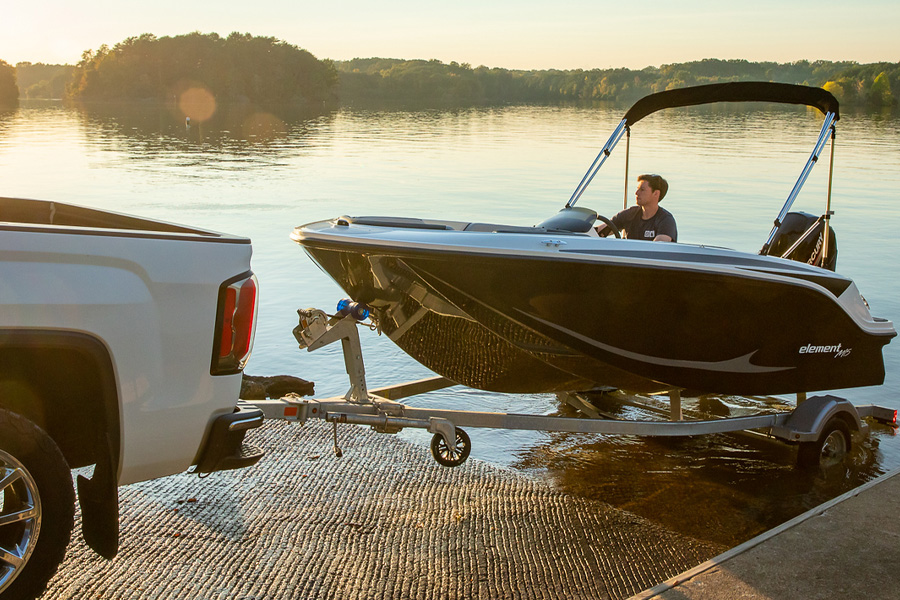 Bayliner Element M15 Deck Boat