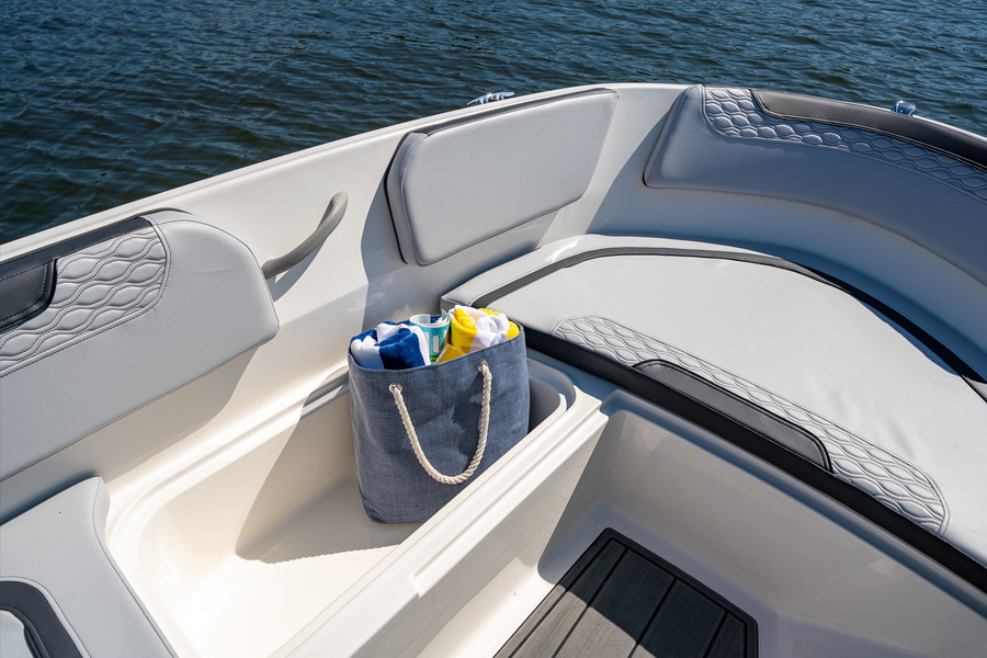 Bayliner Element M15 Deck Boat